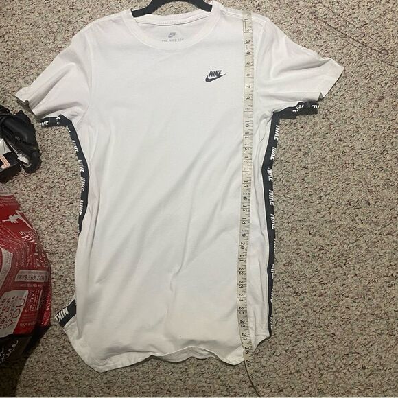Nike White Swoosh Short Sleeve Shirt Mens Size Small - Picture 7 of 7